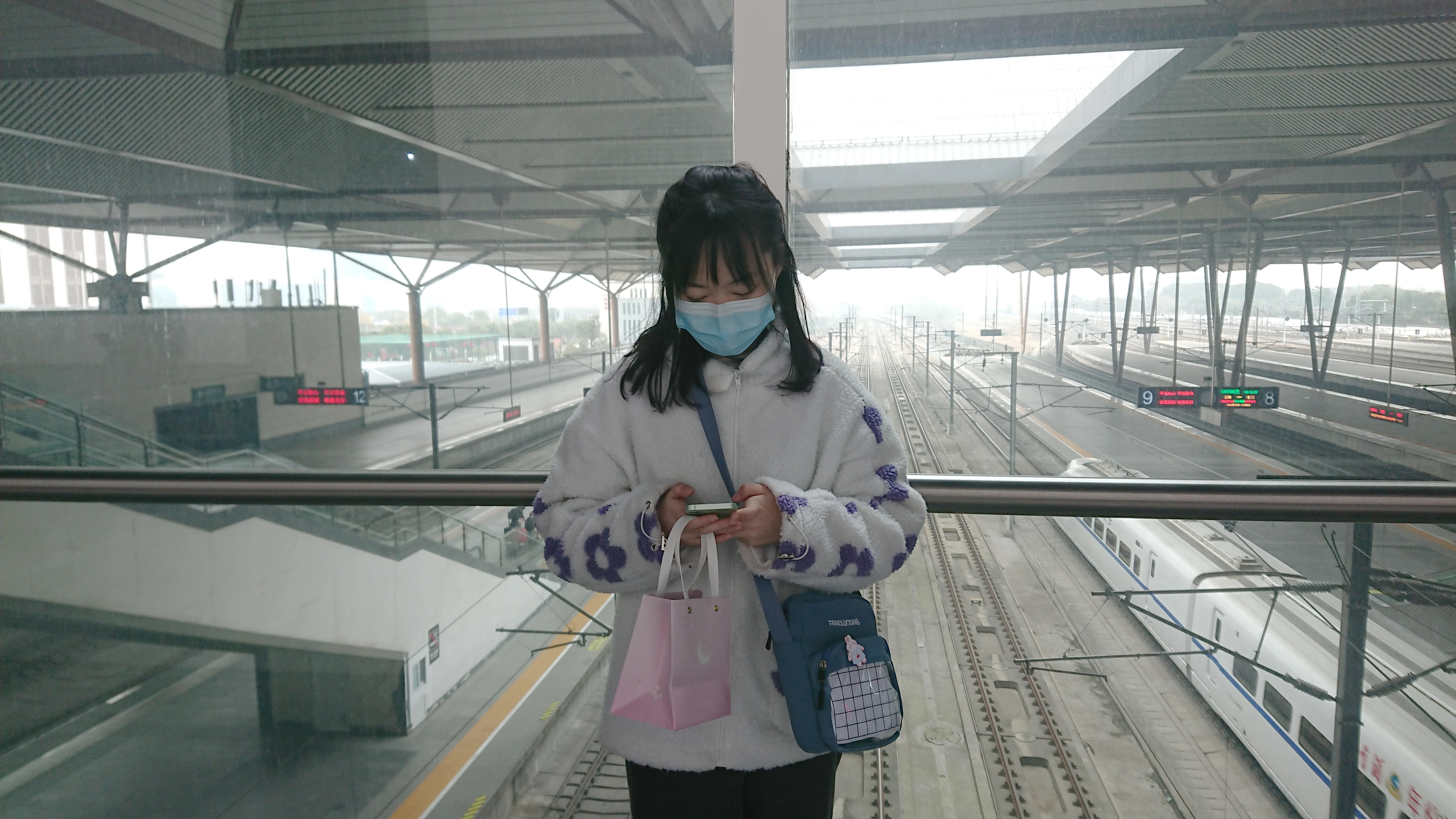 初次见面，我是西西